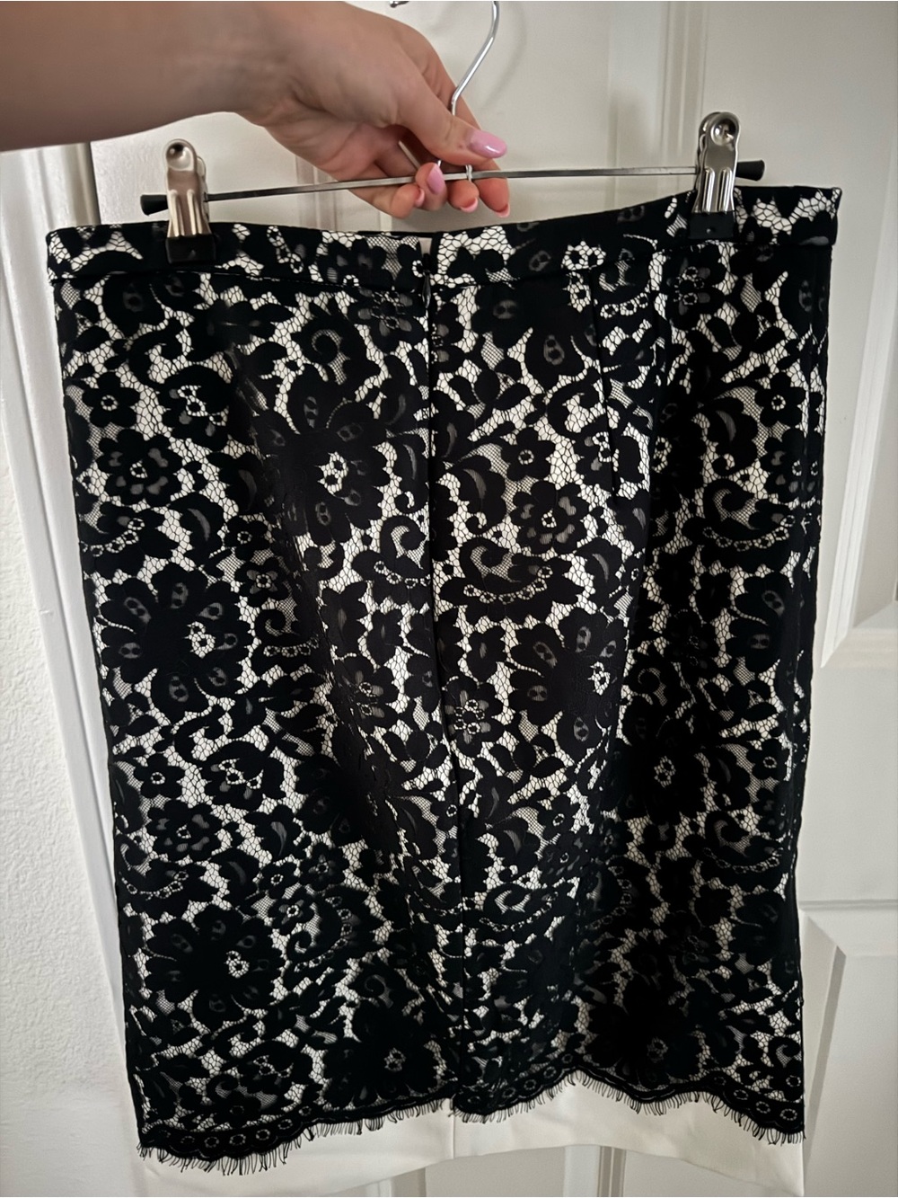 Black Lace Overlay Pencil Skirt - Elegant Contrast
